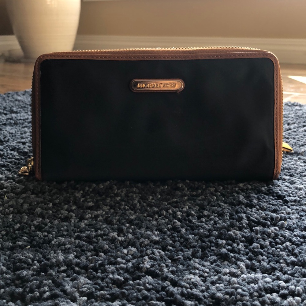 Nylon navy and tan Michael Kors wallet